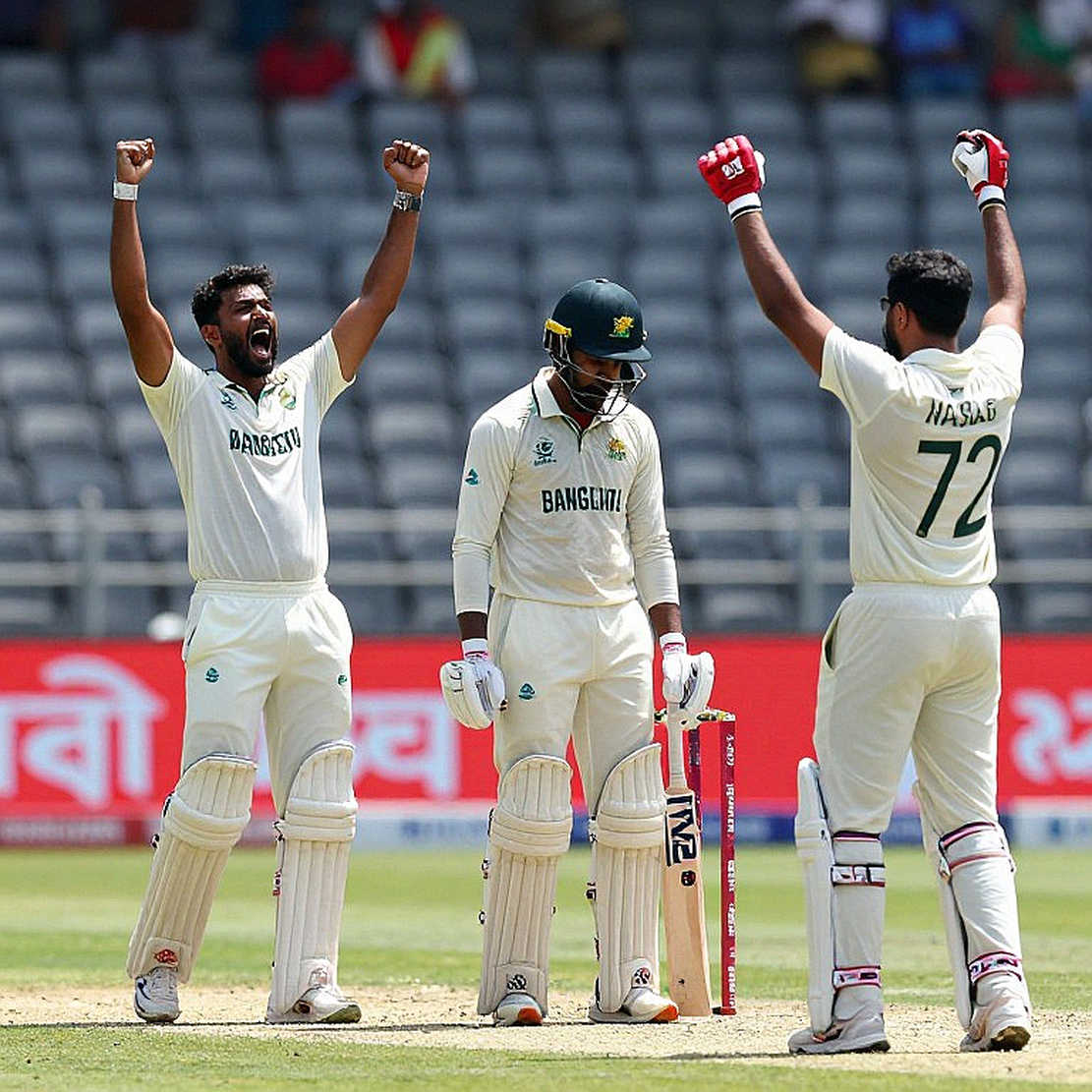ক্লজ থেকে কন্ট্রাক্ট: টি-টোয়েন্টি অর্থনীতির ছায়ায় ব্লকচেইন, আর ২০২৬ বিশ্বকাপের আগে বাংলাদেশের হিসাব