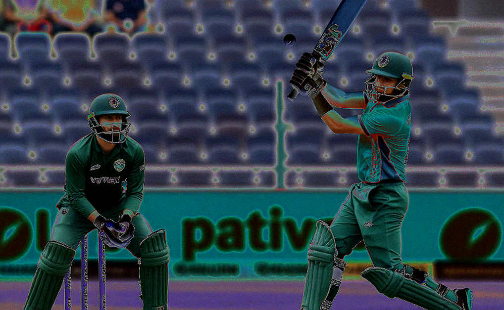 গ্লাভস পরা ক্যাপসি, ভাঙা ক্যালেন্ডার আর সেরা লিগের প্রশ্ন: নারী ক্রিকেটে প্রচার যেখানে তথ্যের চেয়ে এগিয়ে