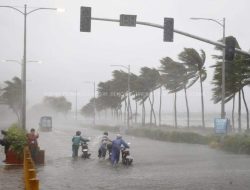Aceh Singkil Diguyur Hujan Gelombang 2,3 Meter di Perairan