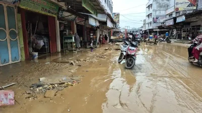Pasca banjir Jalan Umum