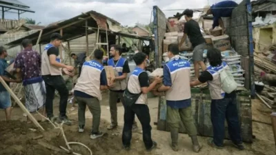 Relawan Dewan Dakwah Aceh