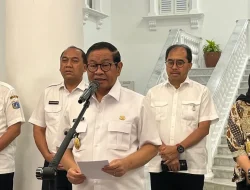 Pramono Tegaskan Larangan Atribut Parpol di Flyover dan Jalan Utama Berlaku buat Semua Partai