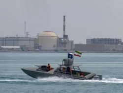 Wujud Tentara AL Iran Sita Kapal di Selat Hormuz