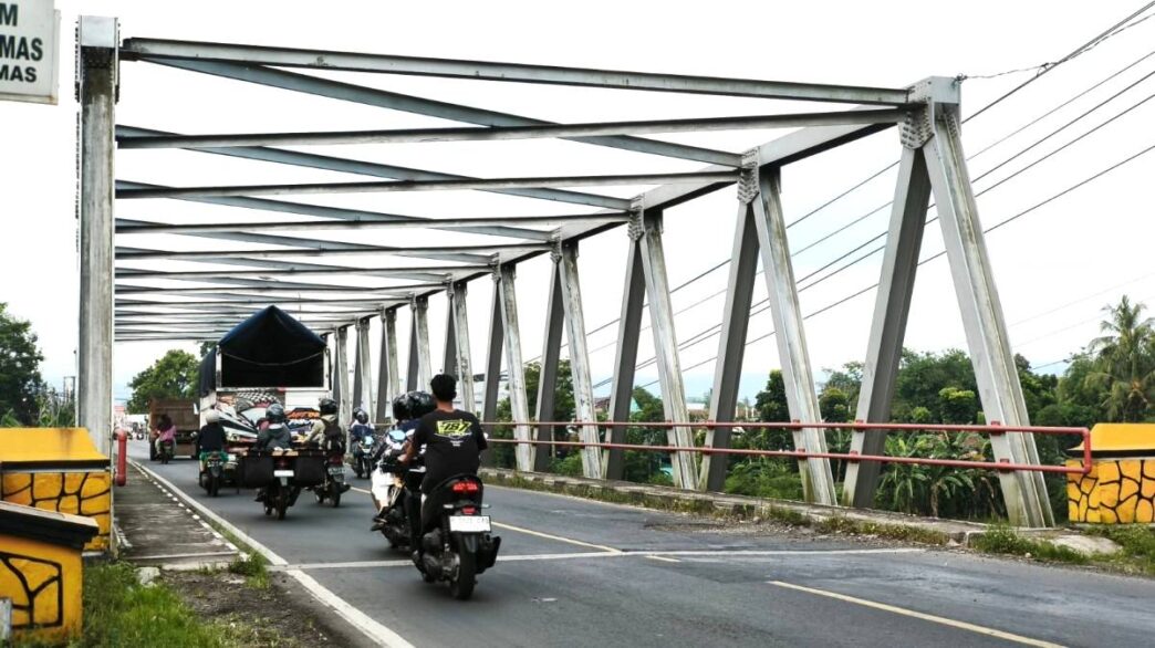 Ada Perbaikan Jembatan Sungai